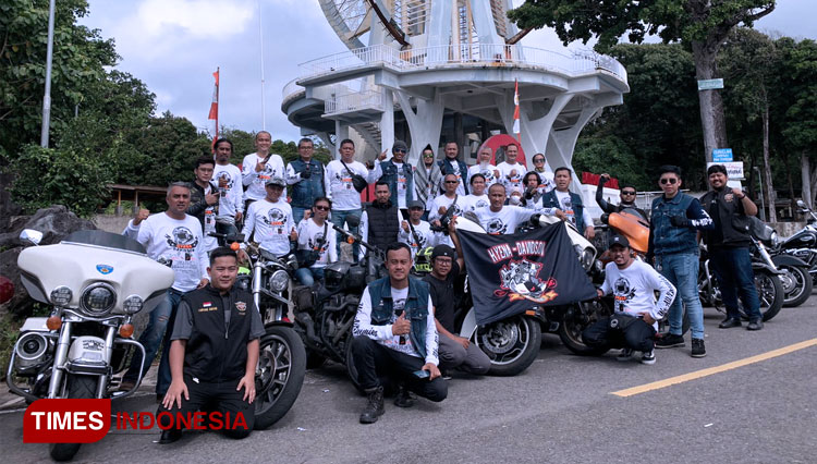 Rombongan-Club-Harley-Hyena-Davidson-Yogyakarta-2.jpg