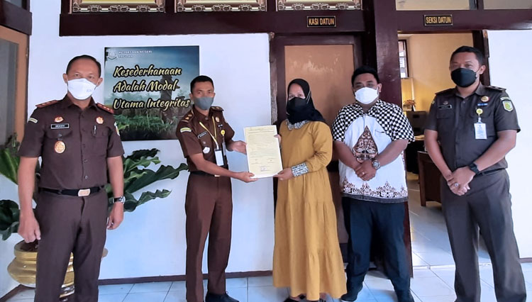 Keluarga Tersangka Korupsi Jembatan Gegeran Pacitan Kembalikan Uang Kerugian Negara