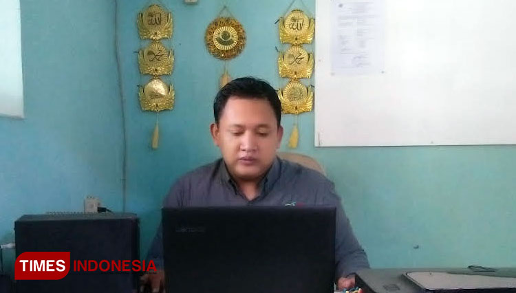 Fajar Eko Saputra pengusaha bus yang dulunya pegawai bank (Foto : Fajar for TIMES Indonesia)