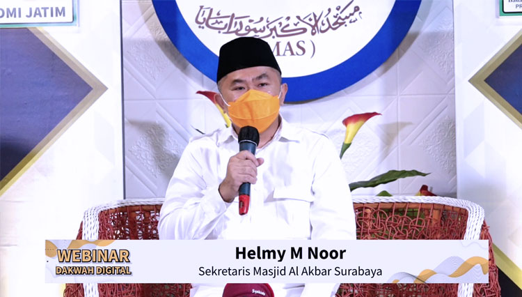 Sekretaris Badan Pelaksana Pengelola (BPP) Masjid Nasional Al Akbar Surabaya, H. M Helmy M Noor webinar 'Tips Dakwah Digital Berbasis Masjid', Sabtu (2/10/2021). (FOTO: Tangkapan layar)