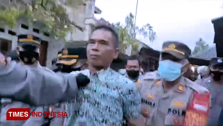 Anggota-DPRD-Kabupaten-Indramayu-berinisial-T-ditangkap-3.jpg