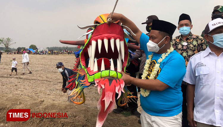 Menikmati Meriahnya Festival Layang-layang Skala Nasional di Gresik