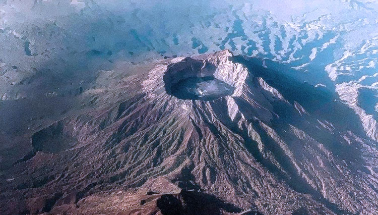 Pendakian-ke-Puncak-Gunung-Api-Raung-3.jpg