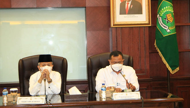 Sekretariat Jenderal Kementerian Agama (Setjen Kemenag RI) mengalihkan hak guna Barang Milik Negara (BMN) berupa aset tanah kepada  Madrasah Tsanawiyah Negeri 11 Jakarta (MTsN 11 Jakarta).
