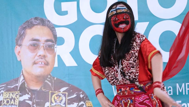 Gus Jazil Ajak Lestarikan Seni Budaya Tari Topeng Cirebon