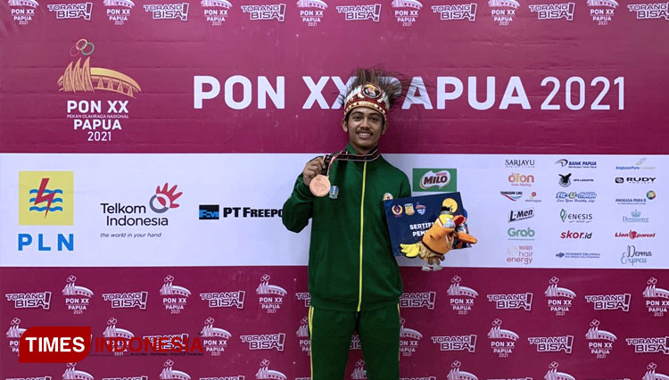 Atlet beladiri Muay Thai asal Ngawi mendapatkan medali perunggu pada gelaran PON XX Papua. (FOTO: Wira Prasetyo Catur for TIMES Indonesia)