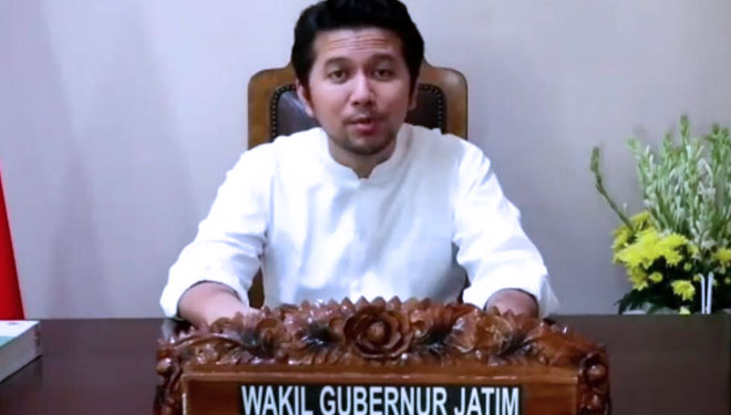 Rektor Universitas Islam Lamongan b