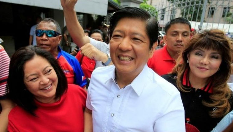 Putra Mantan Diktator Filipina Mencalonkan Diri sebagai Presiden
