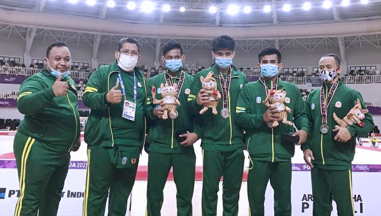 Para atlet PON XX di Papua dari Kota Kediri yang meraih medali (Foto/Protokol dan Komunikasi Pimpinan Sekretariat Daerah Kota Kediri)
