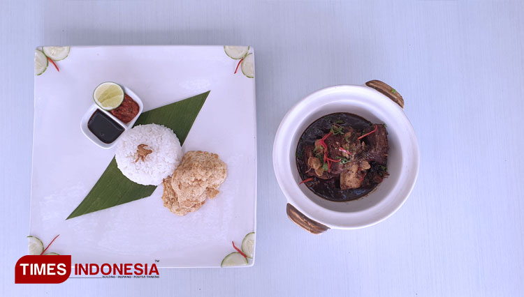 Some dishes with thick tasty Sulawasi taste presented at Santika Hotel Cirebon. (Photo: Dede Sofiyah/TIMES Indonesia)