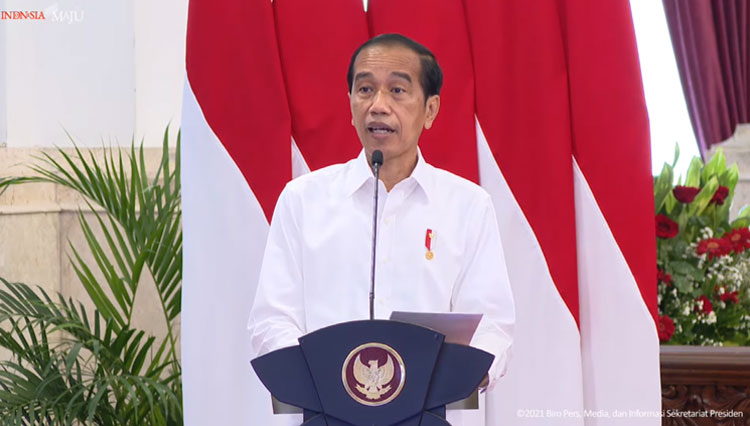 Presiden RI Jokowi pada Program PPRA LXII dan PPSA XXIII 2021 Lembaga Ketahanan Nasional di Istana Negara, Jakarta. (FOTO: Tangkapan Layar YouTube Sekretariat Presiden).