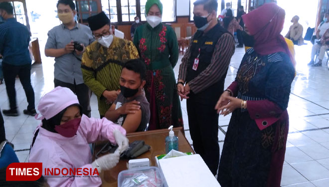 Vaksinasi Berbasis Kampus, Uniga Malang Layani 1.000 Dosis Vaksin Covid-19
