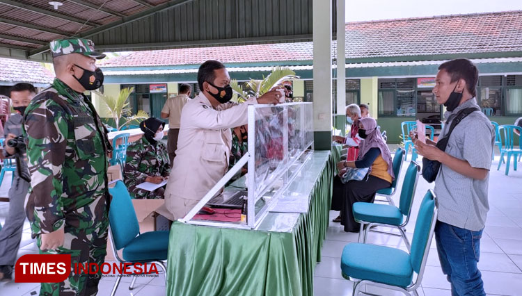 Kodim 0725 Sragen Distribusikan Bantuan Tunai Ke Pedagang Warung Ini