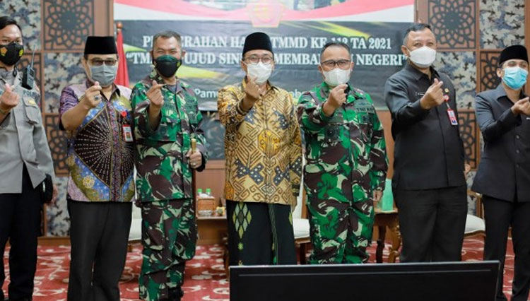 Acara penutupan TMMD ke 112 tahun 2021 bertempat di Peringgitan Dalam Mandhapa Aghung Ronggosukowati.(Foto: Akhmad Syafi'i/TIMES Indonesia)