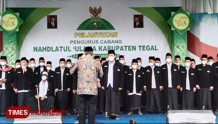 Ketua PBNU, Said Aqil Siradj melantik pengurus PCNU Kabupaten Tegal masa khidmat 2021-2026. (Foto: Dimas Reza Yogatama For Times Indonesia)