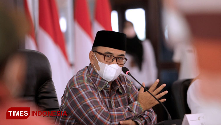 Plt Bupati Probolinggo Diperiksa KPK RI Soal Korupsi Hasan - Tantri