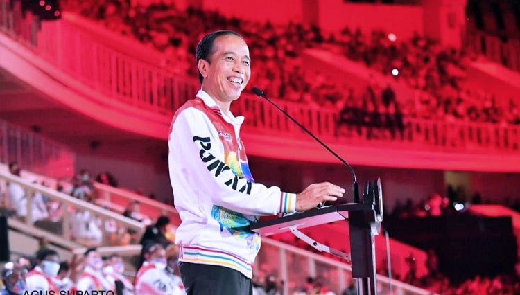 Senyum Presiden Jokowi saat pembukaan PON XX Papua. (FOTO: Instagram Jokowi/Agus Suparto)
