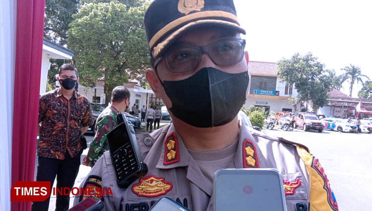 Kapolres Bondowoso AKBP Herman Priyanto S.I.K saat dikonfirmasi (FOTO: Moh Bahri/TIMES Indonesia)