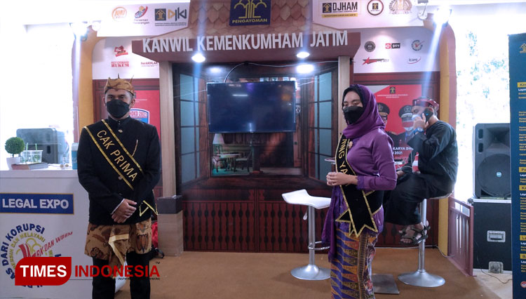 Legal Expo Kemenkumham Jatim di BG Junction Surabaya, Selasa (25/10/2021). (FOTO: Khusnul Hasana/TIMES Indonesia). 