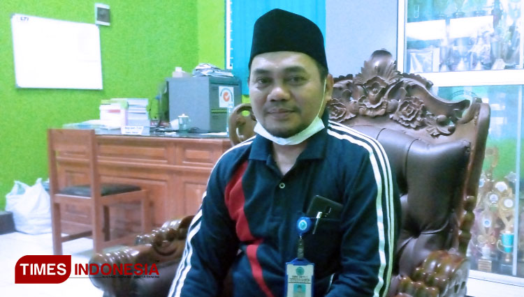 Nanang Kosim SPd MPd Kepala Sekolah SMK 1 HKTI Purwareja Klampok Banjarnega (FOTO : Muchlas Hamidi/TIMES Indonesia)