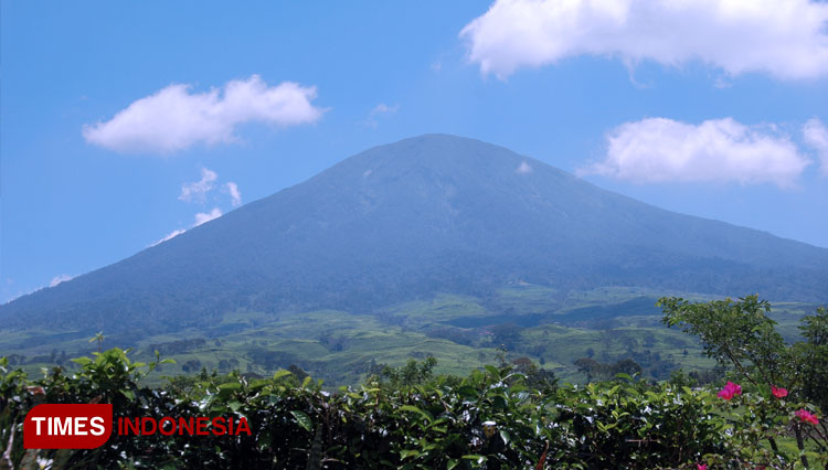 Gunung Dempo Kota Pagaralam Provinsi Sumatera Selatan (FOTO: Asnadi/TIMES Indonesia)