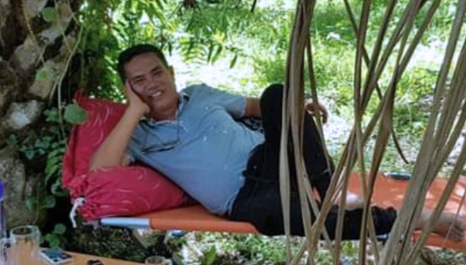 Bupati Abdya, Akmal Ibrahim saat berada di lahan kebun (FOTO: TR/TIMES Indonesia)