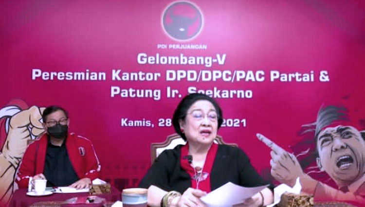 Megawati Soekarnoputri memberi sambutan secara daring peresmian Patung Bung Karno di Lampung. (FOTO: screenshot)