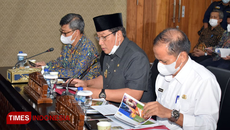 Tetapkan 5 Desa Pilot Project, Kemenko PMK RI Dukung Lamongan Tuntaskan ...