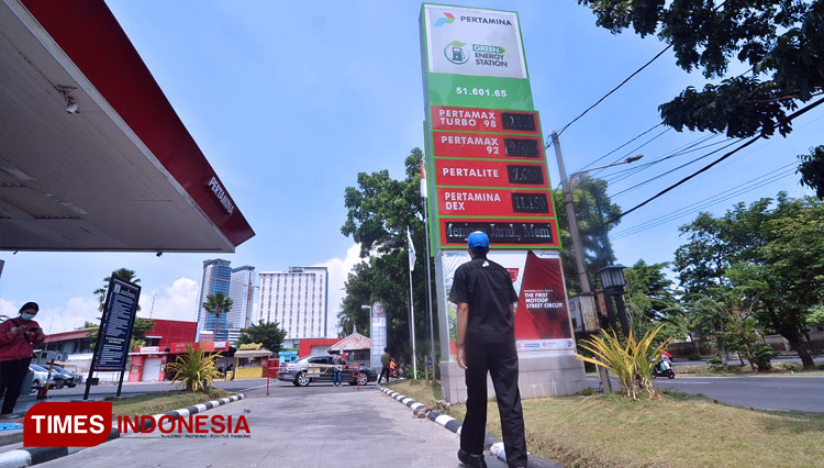 SPBU Pertamina Coco Jemursari Surabaya dengan konsep Go Green, Sabtu (30/10/2021). (FOTO: Lely Yuana/TIMES Indonesia)