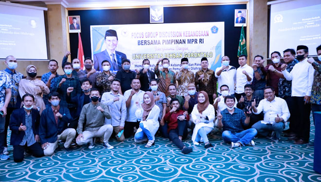 Fadel Muhammad b
