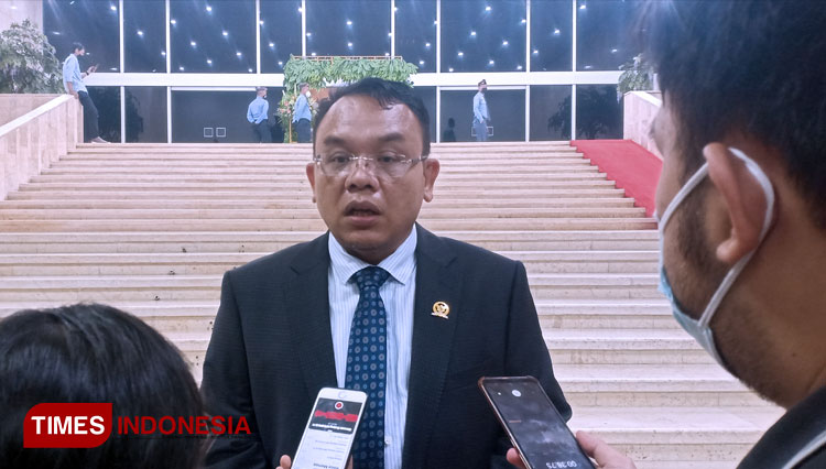 PAN Apresiasi Penghapusan Tes PCR, Sebut Pemerintah Pro Rakyat