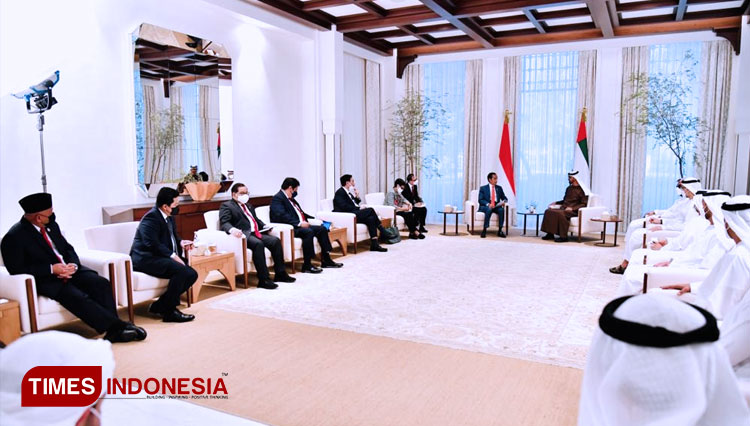 Kunjungan kerja Presiden RI Jokowi bersama Menko Perekonomian RI Airlangga Hartarto dan sejumlah Menteri Kabinet Indonesia Maju lainnya ke Abu Dhabi, Persatuan Emirat Arab (PEA). (FOTO:Kemenko Perekonomian for TIMES Indonesia)