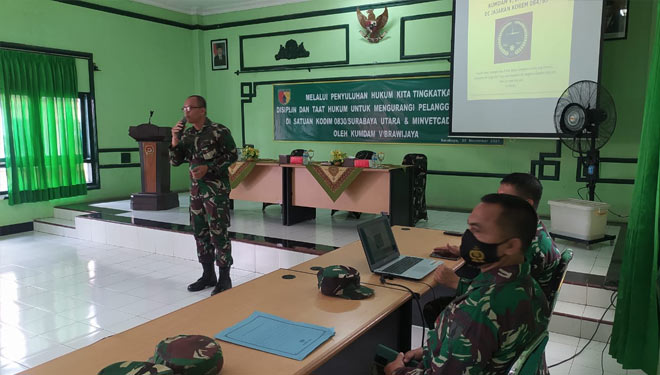 Penyuluhan hukum di Makodim 0830/Surabaya Utara, Jumat (5/11/2021).(Dok.Pendam V/Brawijaya)