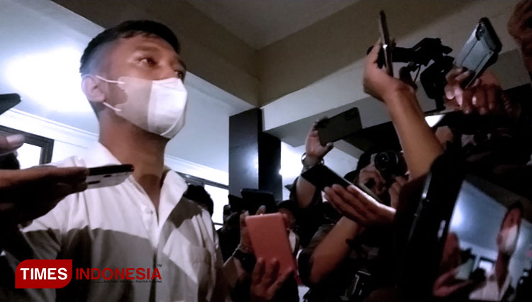 Crazy Rich Surabaya Akan Bantu Rawat Anak Vanessa Angel