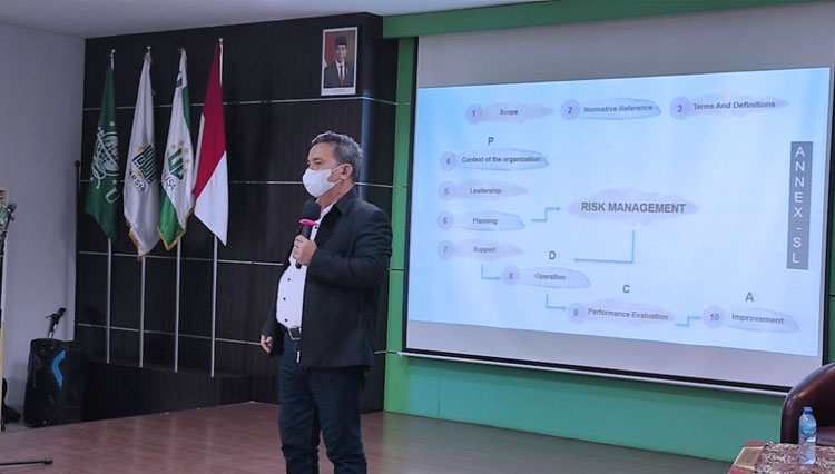 Program Studi D-IV Kesehatan dan Keselamatan Kerja (K3) Universitas Nahdlatul Ulama Surabaya (UNUSA) saat menggelar training manajemen resiko dan penyusunan program K3. (Foto: dok. UNUSA)