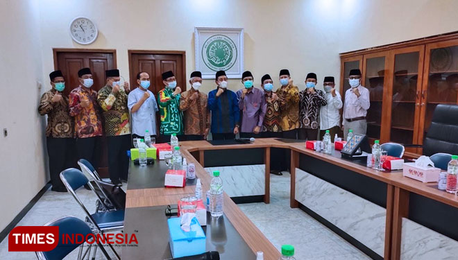 PW Muhammadiyah Sowan Ke MUI Jatim, KH Mutawakkil: MUI Tenda Besar Umat ...