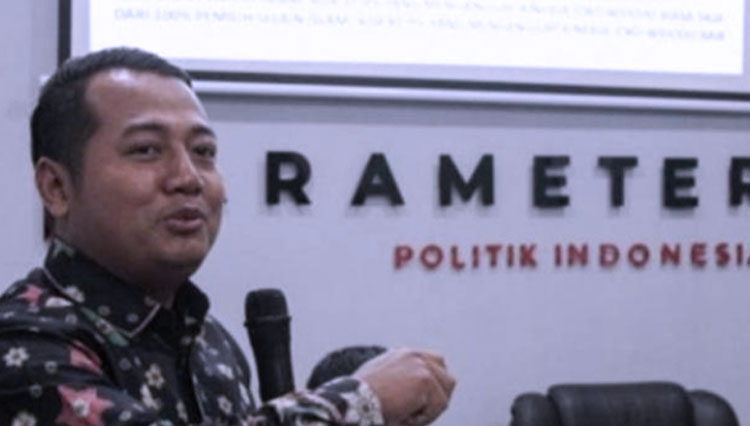 Direktur Eksekutif Parameter Politik Indonesia Adi Prayitno saat memaparkan hasil analisisnya. (foto: Dokumen/PPI)