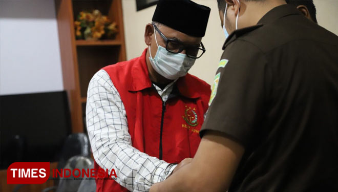 Kejati Jatim saat menetapkan RDC sebagai tersangka kasus Korupsi Koperasi Alkamil Malang, Selasa (9/11/2021). (Foto: Kejati Jatim for TIMES Indonesia)