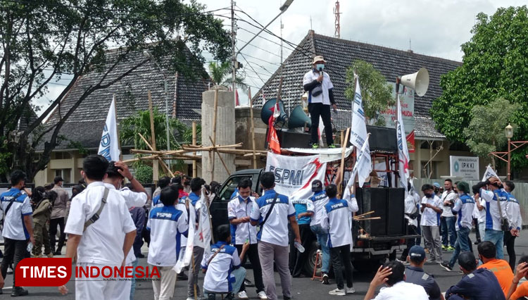 unjuk rasa FSPMI 2