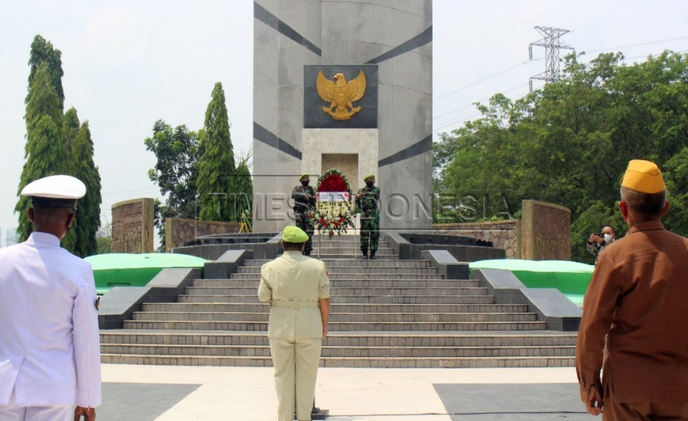 Pandemi Covid-19 Tak Surutkan Kekhusyukan Peringatan Hari Pahlawan di Surabaya