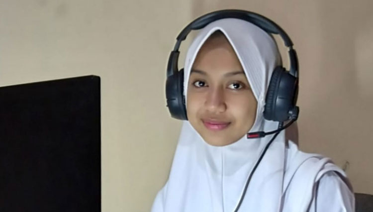 Maulayya Shalwaa Al Fajry Kia, siswi berprestasi kelas X Madrasah Aliyah Negeri Alor. (Foto: Dok. Pribadi for TIMES Indonesia)