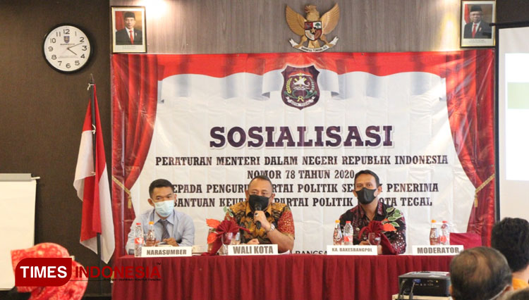 Wali Kota Tegal, H Dedy Yon Supriyono memberikan sambutan kepada partai politik (Foto: Humas Pemkot Tegal For Times Indonesia)