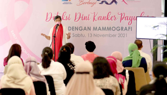 Wakil Ketua MPR RI, Lestari Moerdijat saat menghadiri acara Deteksi Dini Kanker Payudara dengan Mammografi, di Lobby Grand Studio Metro TV, Jakarta, Sabtu (13/11/2021). (foto: dok MPR RI)