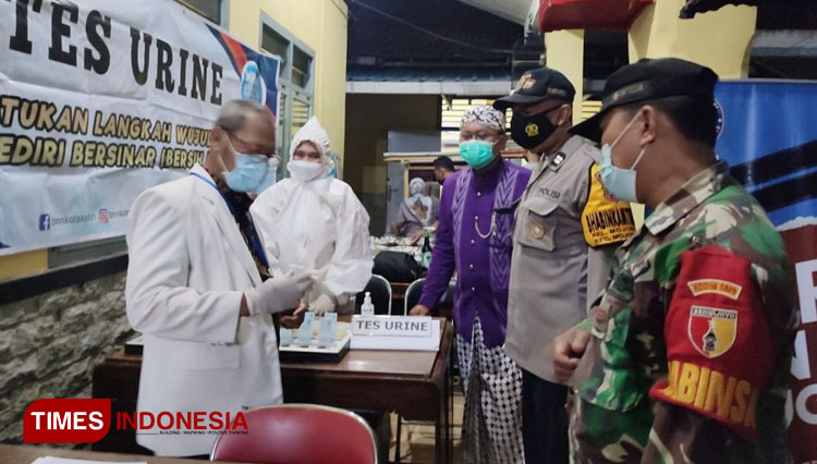 Tidak Hanya Tes Urine, Kelurahan Mojoroto Juga Gaungkan Deklarasi Bersinar bersama BNN Kota Kediri