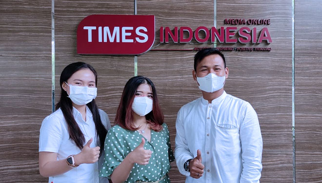 (Kiri) Joshephine Melrose Rarome, Olivia Vinka, Ahmad Kurnia (FOTO: dok.TIMES Indonesia)