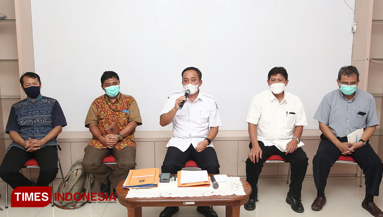 Konferensi pers pengesahan Direksi PDAM Surya Sembada Surabaya. (FOTO: dok. Times Indonesia)