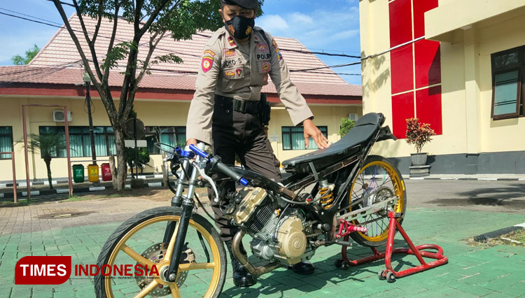 1 unit motor yang diamankan oleh Polres Magetan. (FOTO: Humas Polres Magetan for TIMES Indonesia)