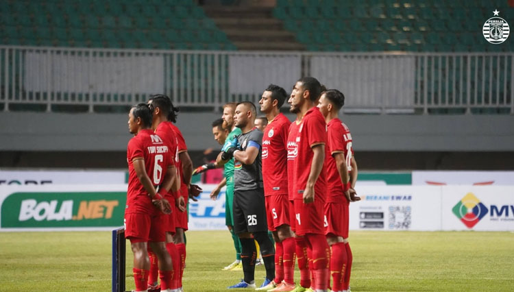 Tim Persija Jakarta saat melakukan foto tim di laga Liga 1 2021 (Sumber foto: Persija.id)
