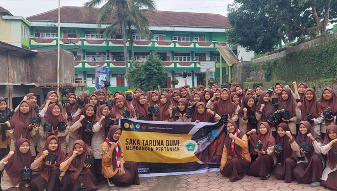 Saka Taruna Bumi Polbangtan Malang Membangun Pertanian 