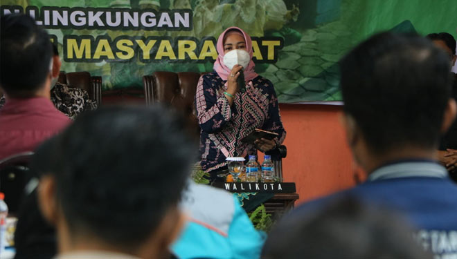 Wali Kota Mojokerto, Ika Puspitasari saat membuka pelatihan budidaya maggot, Sabtu (20/11/2021) (Dok. Humas Pemkot Mojokerto for TIMES Indonesia) 